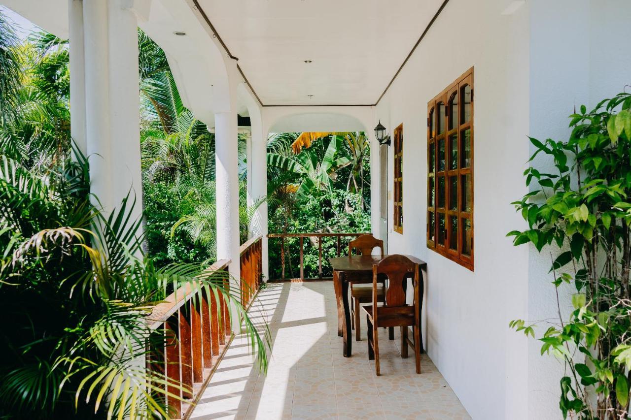 Palmera Palma Private 1-Br Bungalow In Moalboal Esterno foto