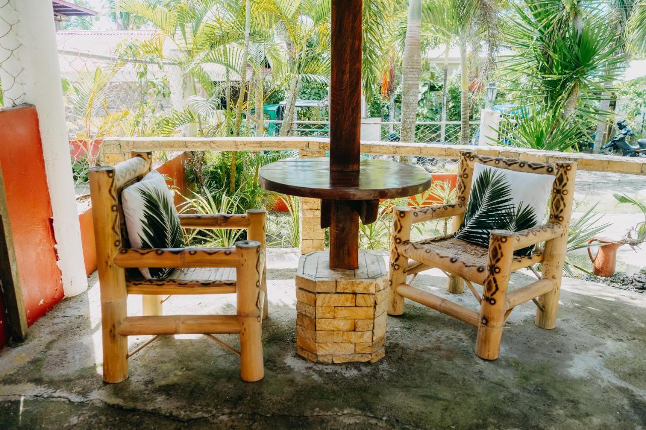 Palmera Palma Private 1-Br Bungalow In Moalboal Esterno foto