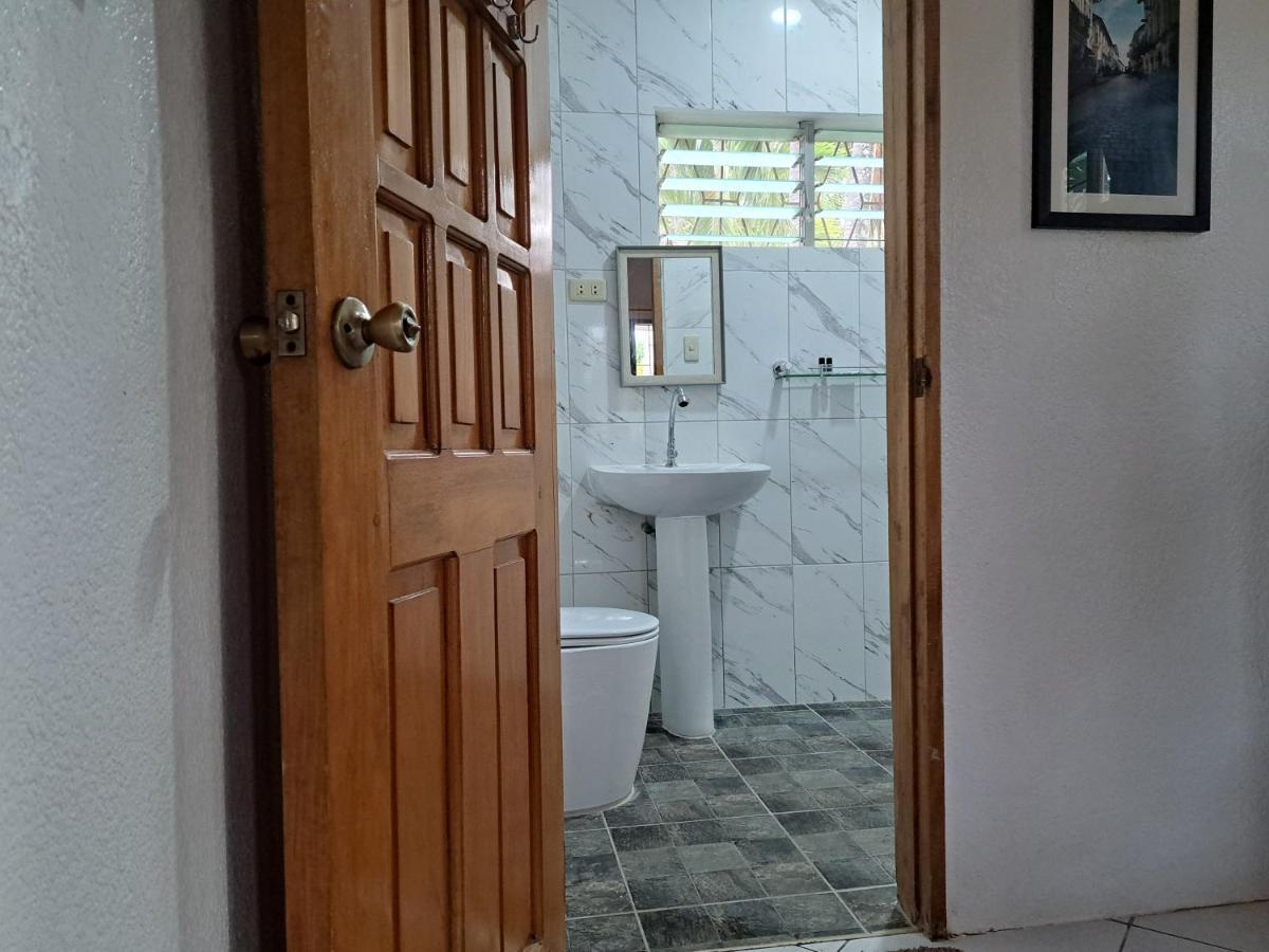 Palmera Palma Private 1-Br Bungalow In Moalboal Esterno foto