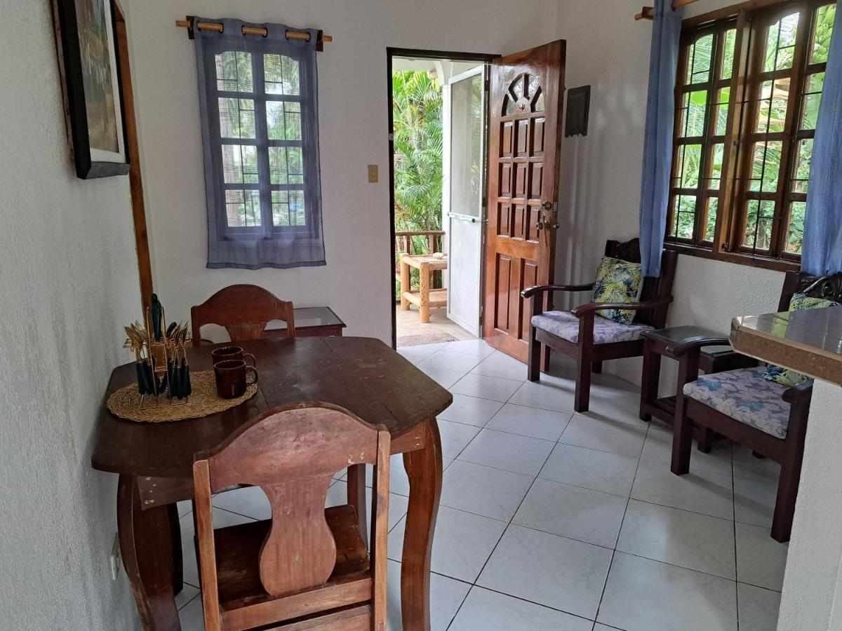 Palmera Palma Private 1-Br Bungalow In Moalboal Esterno foto