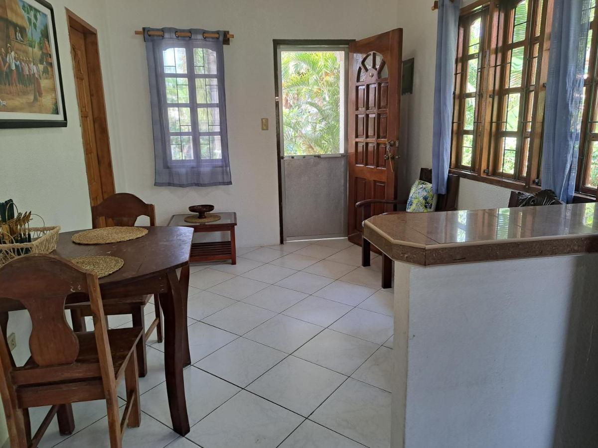 Palmera Palma Private 1-Br Bungalow In Moalboal Esterno foto