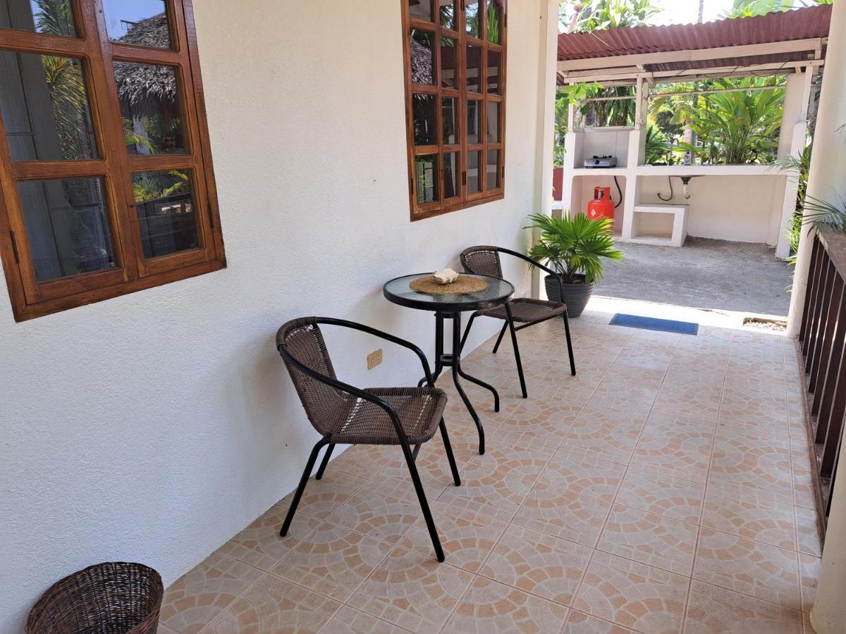 Palmera Palma Private 1-Br Bungalow In Moalboal Esterno foto